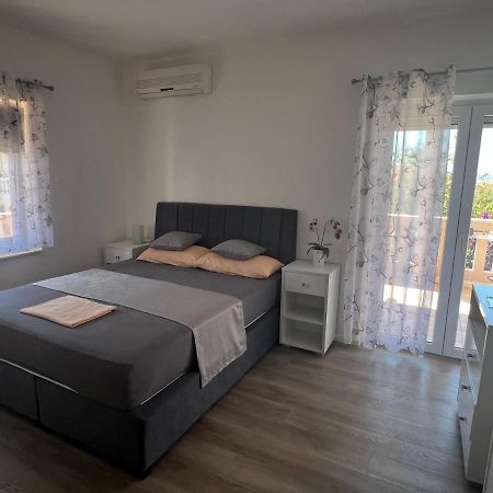 Apartments Villa Zdrava Trogir Luaran gambar