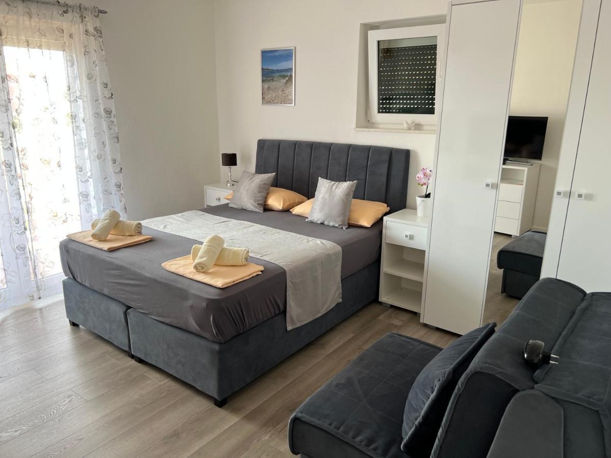Apartments Villa Zdrava Trogir Luaran gambar