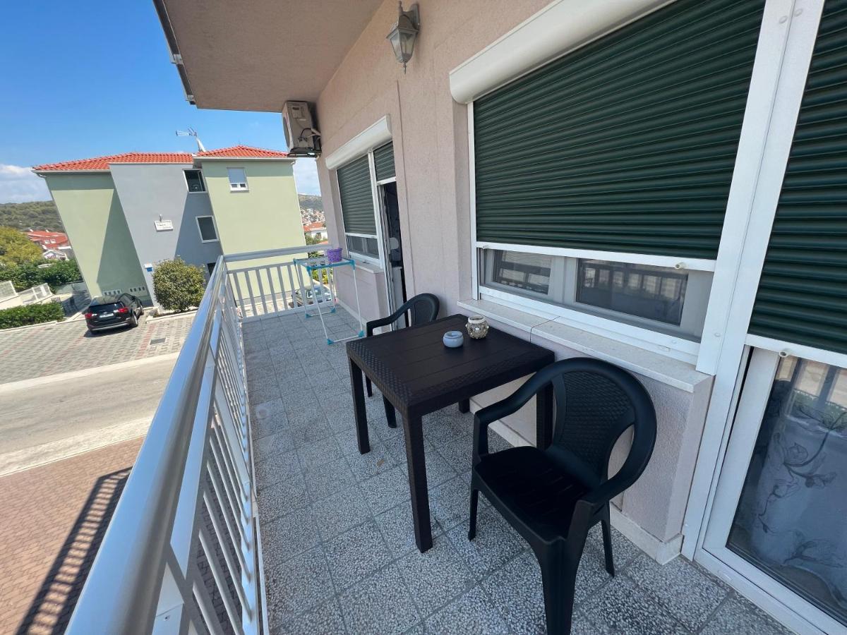 Apartments Villa Zdrava Trogir Luaran gambar